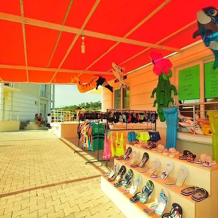Club Onat Garden