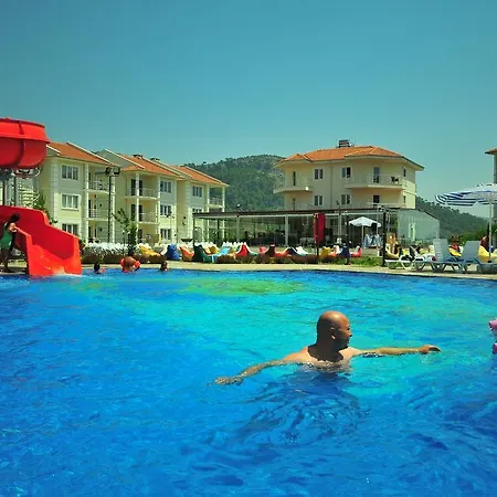 Club Onat Garden