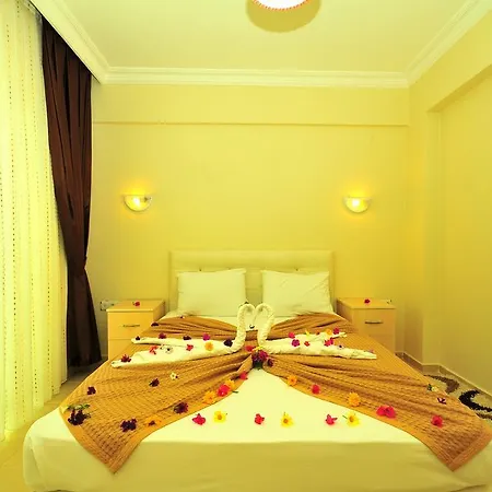 Lejlighedshotel Club Onat Garden 3*